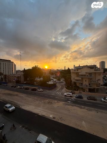 דירה, יעקב פיכמן 17, ח-501, חולון