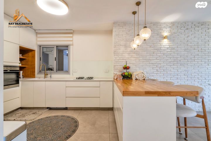 דירת גן, שדרות ז'בוטינסקי 3, נווה אילן - אזרחי, יבנה