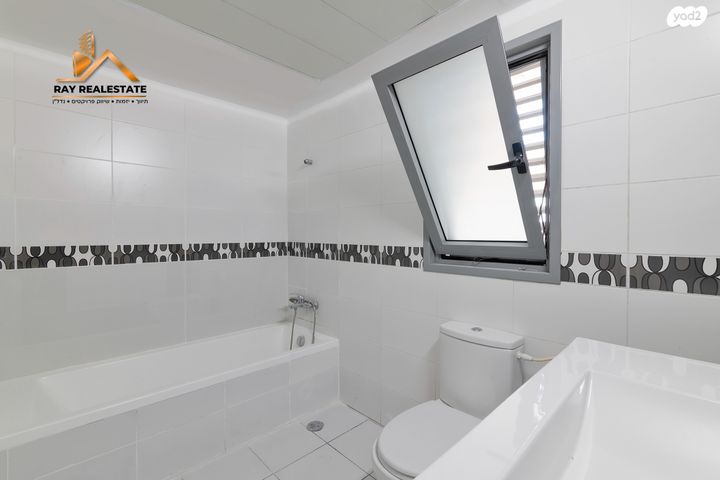 דירה, נאות רבין, יבנה