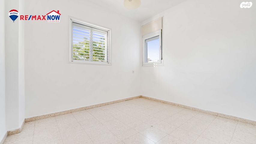 דירה, הדגן 17, קרית כרמים, ראשון לציון