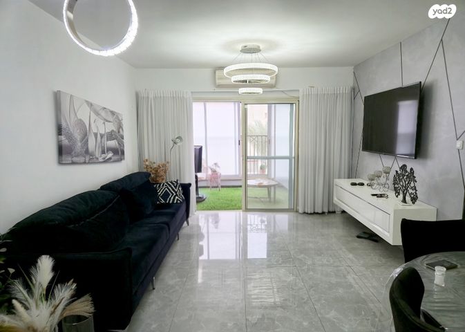 דופלקס, דרך האילנות, גדרה מזרח, גדרה