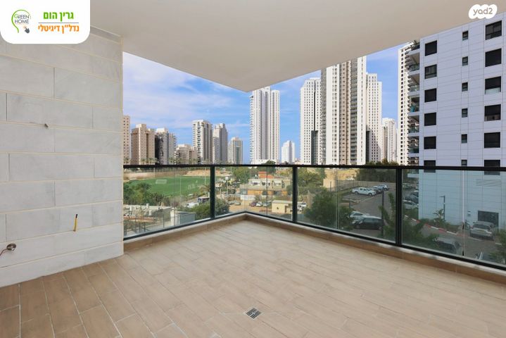 דירה, אמנון ליפקין שחק, נוף הטיילת, נתניה