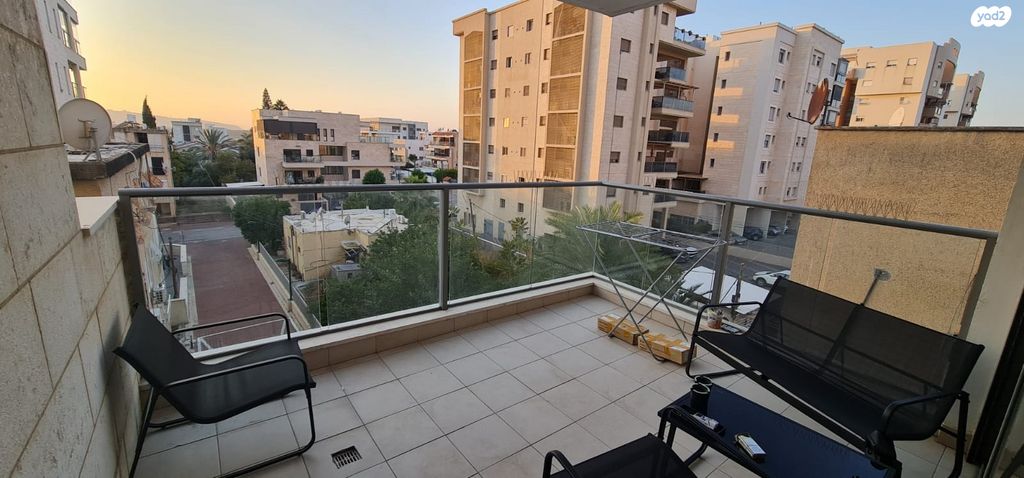 דירה, העצמאות, קרית אתא