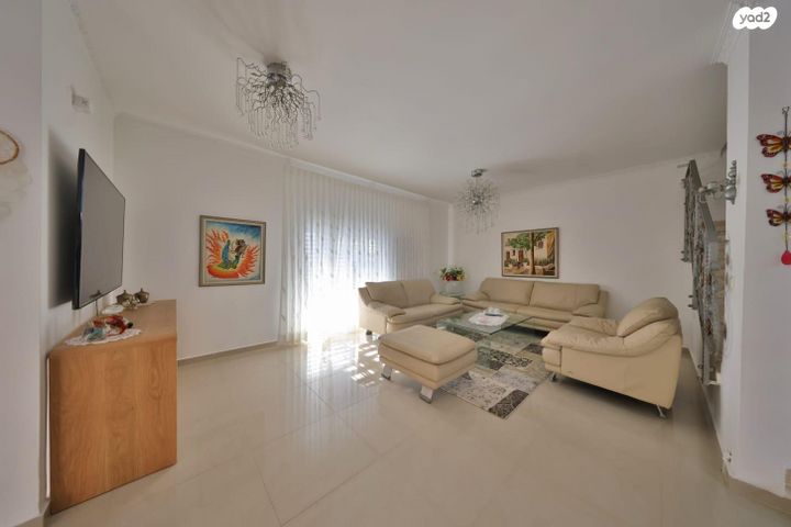 דו משפחתי, הרב קוק 26, מוצקין הותיקה, קרית מוצקין