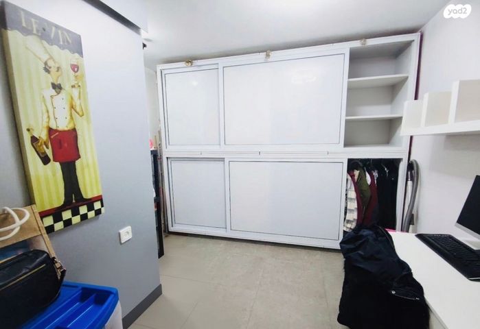 דירה, יהושע בן נון, מחנה יהודה, פתח תקווה