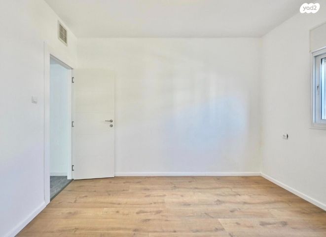 דירה, הצופים, נעורים, ראשון לציון