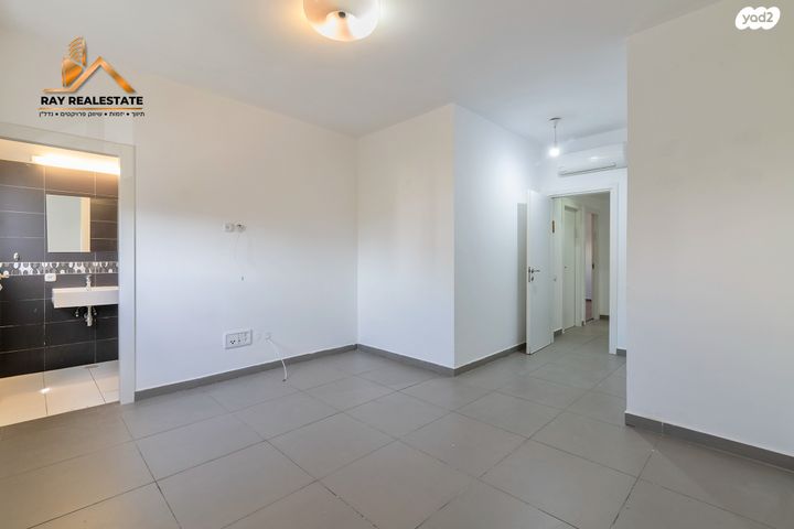 דירה, נאות רבין, יבנה