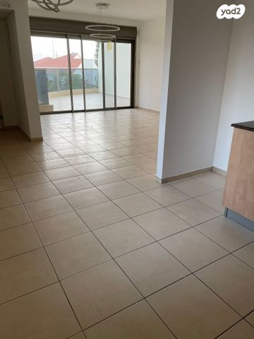 דירה, מעגל השלום, קרית חתני פרס נובל, ראשון לציון