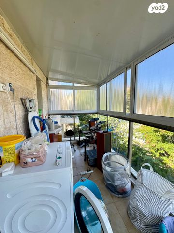 גג/ פנטהאוז, קוסטה ריקה, עיר גנים, ירושלים