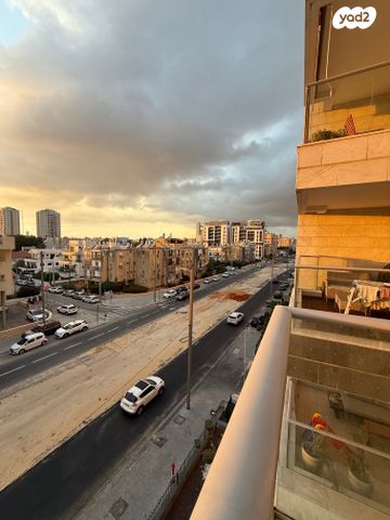 דירה, יעקב פיכמן 17, ח-501, חולון