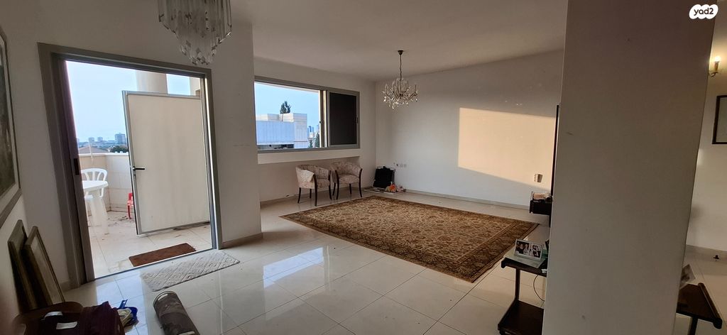 גג/ פנטהאוז, כצנלסון, ראשון לציון