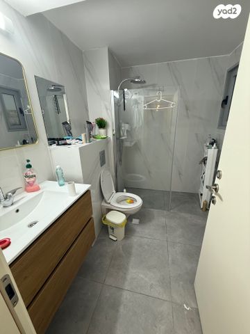 דירה, יעקב פיכמן 17, ח-501, חולון