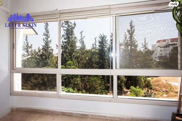 דירה, ה' באייר, נווה אפק, ראש העין