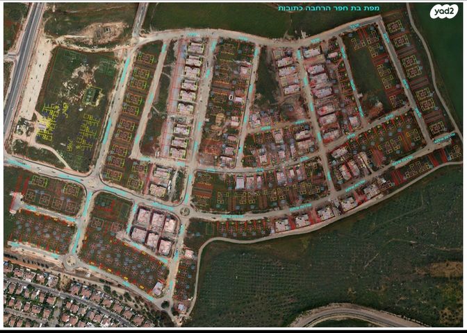 מגרשים, בת חפר, בת חפר