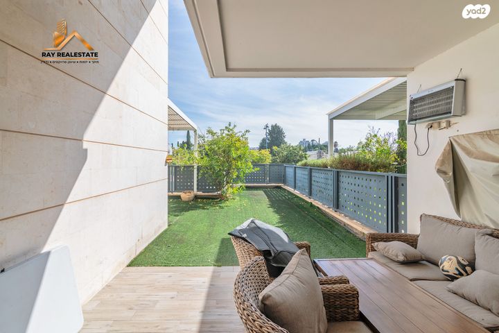 דירת גן, שדרות ז'בוטינסקי, נווה אילן - אזרחי, יבנה