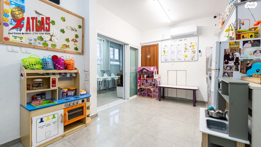 טריפלקס, אוסישקין 3, בני ברק