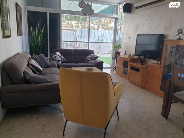 בית פרטי/ קוטג', הפורצים, תל גיבורים, חולון