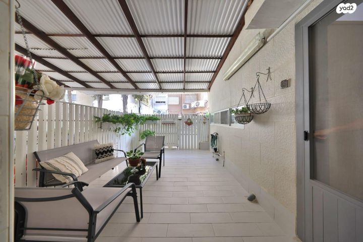 דו משפחתי, הרב קוק 26, מוצקין הותיקה, קרית מוצקין