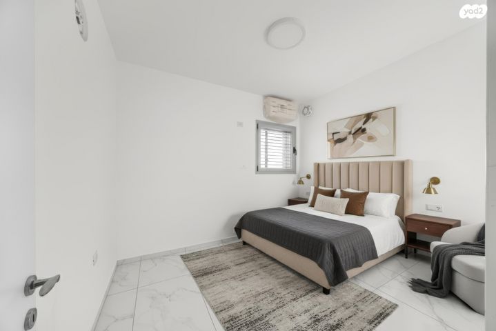 גג/ פנטהאוז, תורה ועבודה, בית וגן, ירושלים