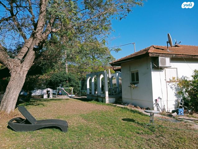 משק חקלאי/ נחלה, טל שחר