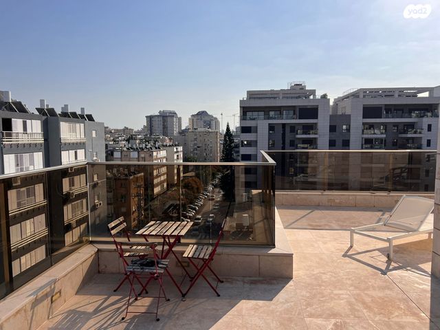 גג/ פנטהאוז, ברודצקי אשר 10, מרכז העיר דרום, נתניה