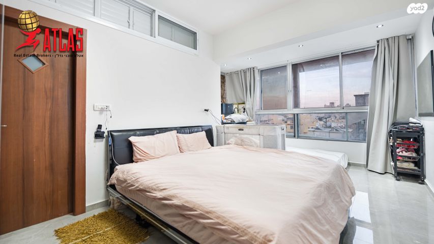 טריפלקס, אוסישקין 3, בני ברק