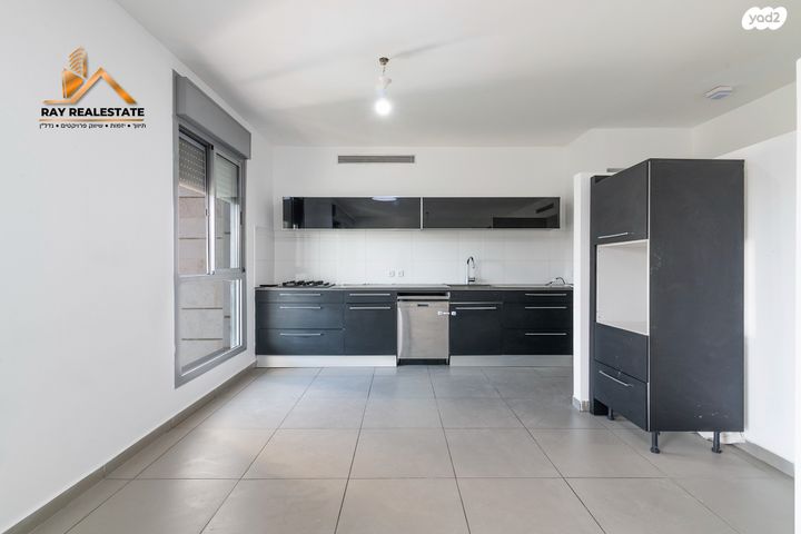 דירה, נאות רבין, יבנה