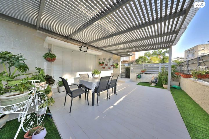 דו משפחתי, הרב קוק 26, מוצקין הותיקה, קרית מוצקין