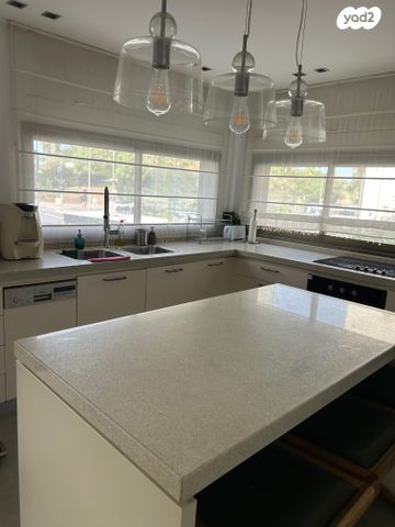 דירה, הירקון, תל אביב יפו