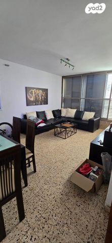 קיבוץ גלויות 