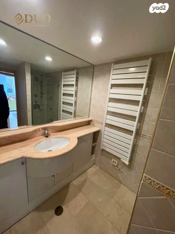 דירה, כרמל מרכזי - שד' קיש, חיפה