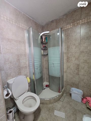 דירה, יצחק רבין, צפת