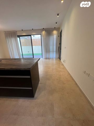 דירת גן, פרישמן, הצפון הישן - דרום, תל אביב יפו