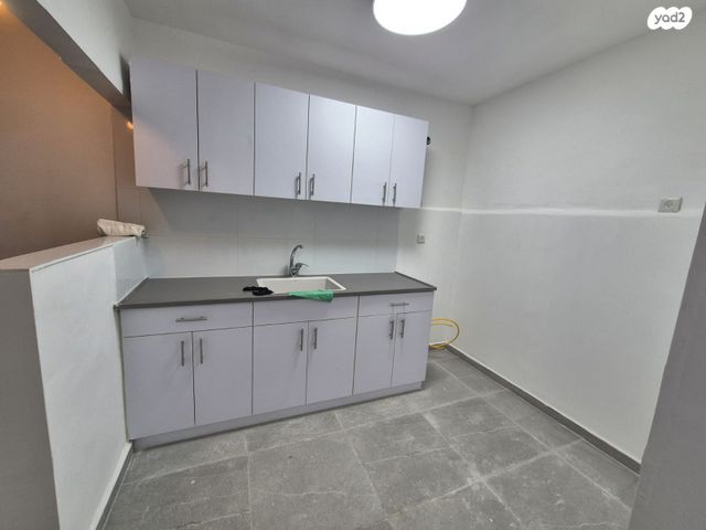 דירה, חפץ חיים, פתח תקווה