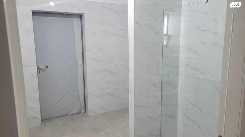 דו משפחתי, קרית טבעון