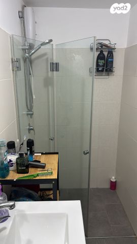 יחידת דיור, כוכב יאיר / צור יגאל