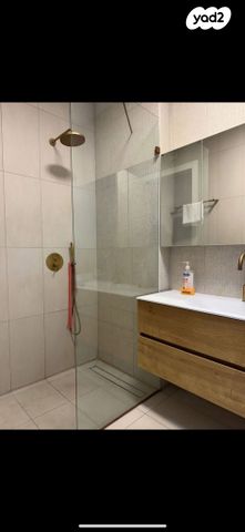 דירה, ש"י עגנון 28, כוכב הצפון, תל אביב יפו