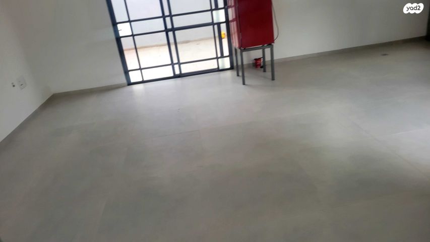 דו משפחתי, קרית טבעון