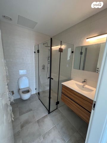 דירה, ליאונרדו דה וינצ'י, גני שרונה, קרית הממשלה, תל אביב יפו