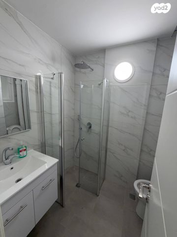 קיבוץ גלויות 