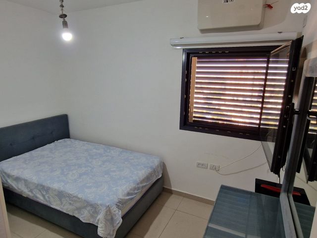 דירה, הרב ניסנבאום 37, בת ים