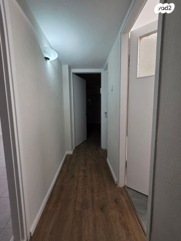 דירה, יצחק בן צבי, קרית חיים מזרחית, חיפה