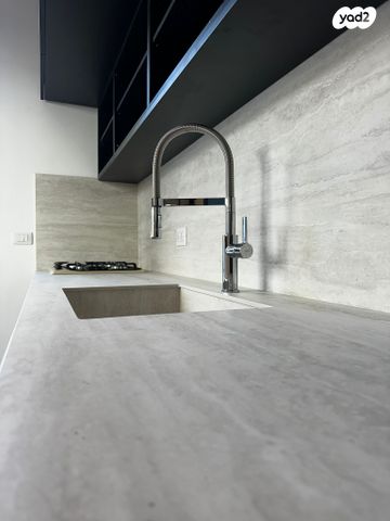 דירת גן, מונטיפיורי, הרכבת, תל אביב יפו