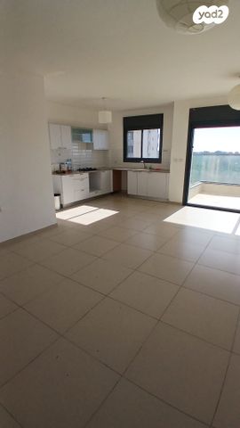 דירה, אור עקיבא