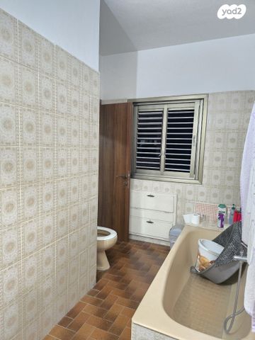 דירה, יבנה, מרכז, קרית עבודה, חולון