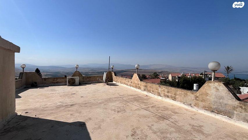 דירה, הקדושים, טבריה