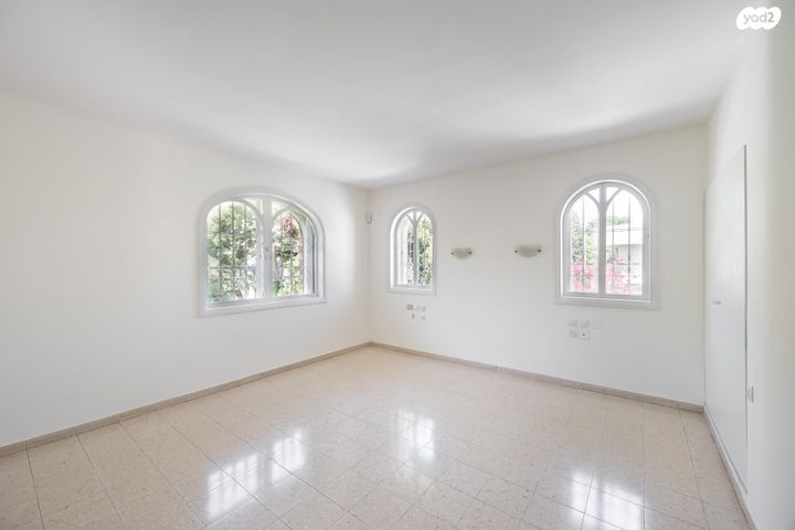 בית פרטי/ קוטג', הנשיא יצחק בן צבי, הרצליה פיתוח, הרצליה