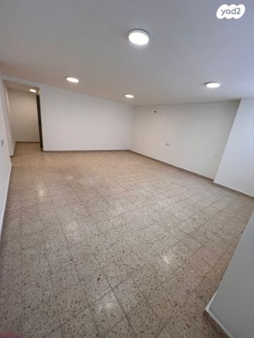 דו משפחתי, חיים גלעד 16, בת גנים, פתח תקווה