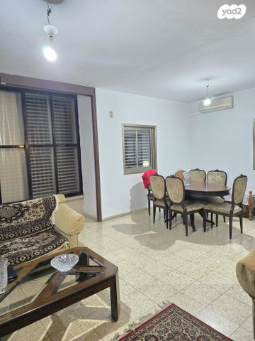 דירה, יבנה, מרכז, קרית עבודה, חולון