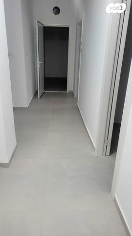 דו משפחתי, קרית טבעון